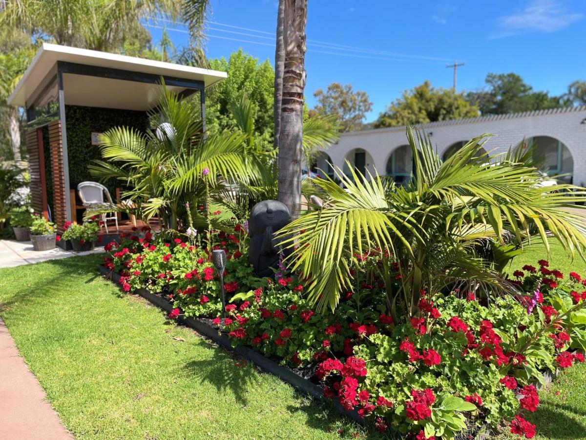 Mulwala Resort Buitenkant foto